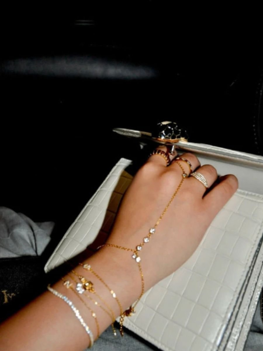 CHAINE DE MAIN ISA - ZEYNE STUDIO