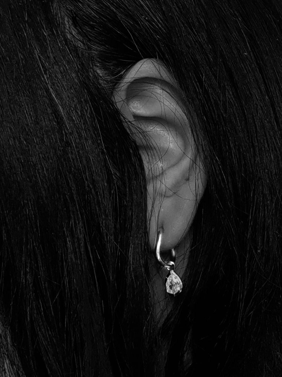 Bijoux en ruthénium : l’alternative moderne, graphique et durable - Zeyne Studio