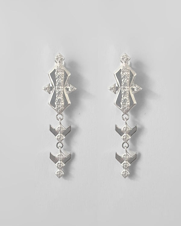 LUKA EARRING