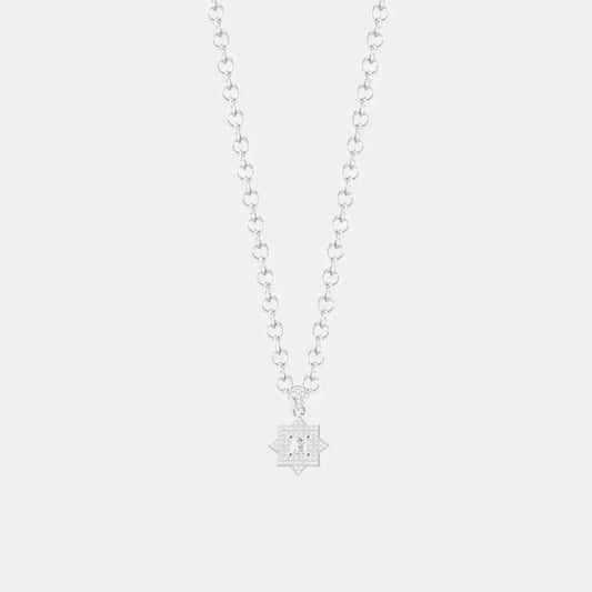 ZELLIJ - Collier en argent 925 recyclé avec un pendentif en forme de zellige marocain, entièrement serti d'oxyde de zirconium.